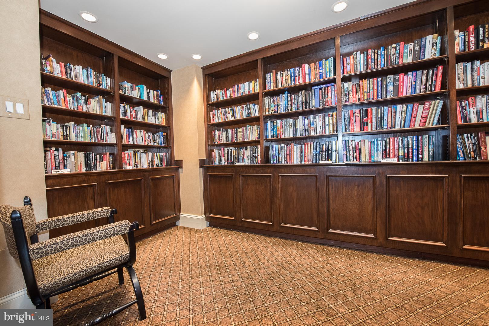 1219 W Wynnewood Rd #512