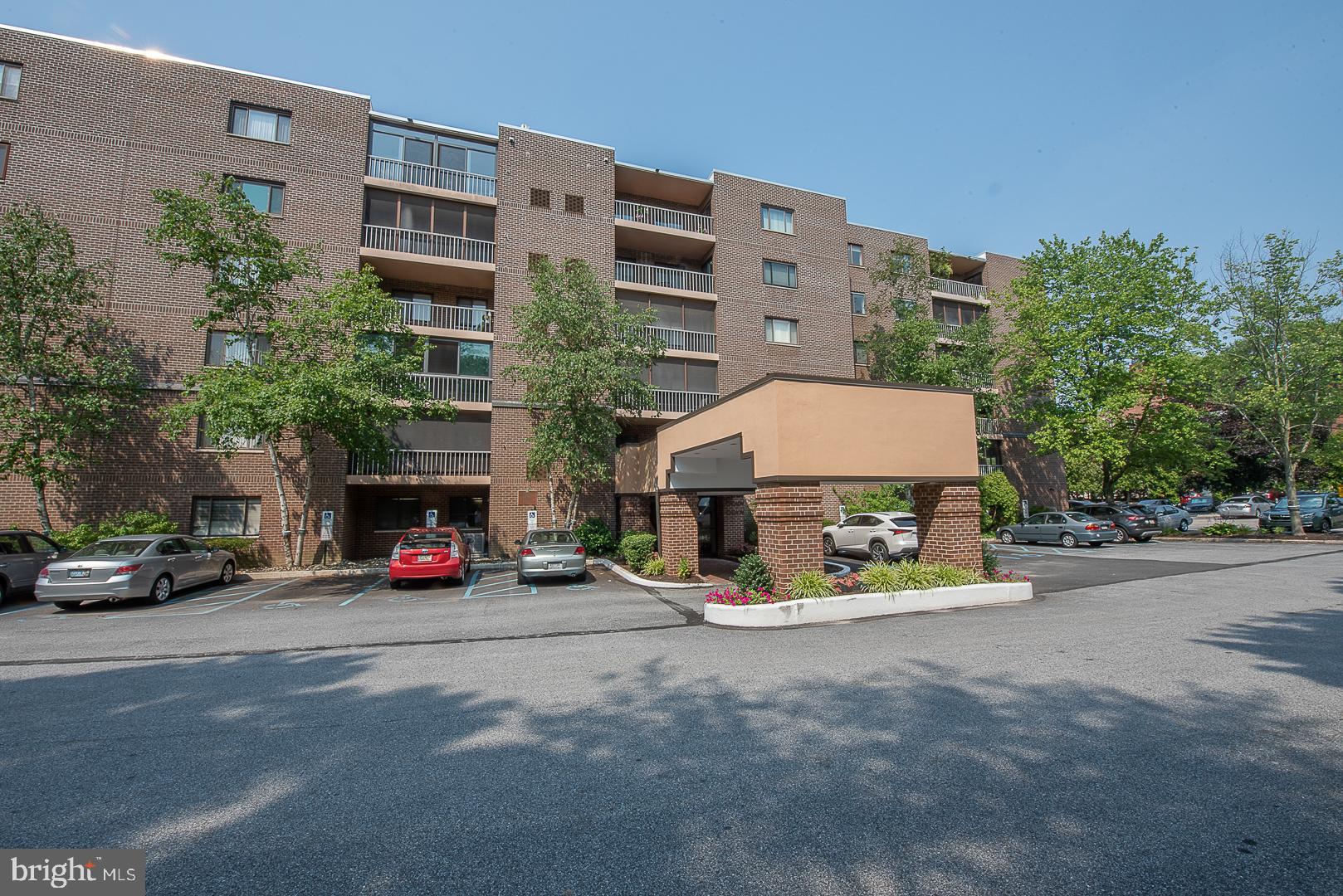 1219 W Wynnewood Rd #512