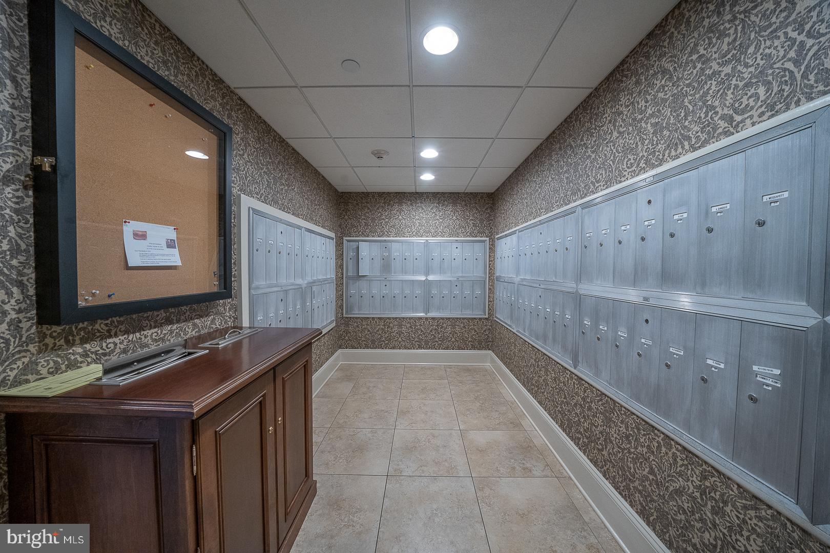 1219 W Wynnewood Rd #512