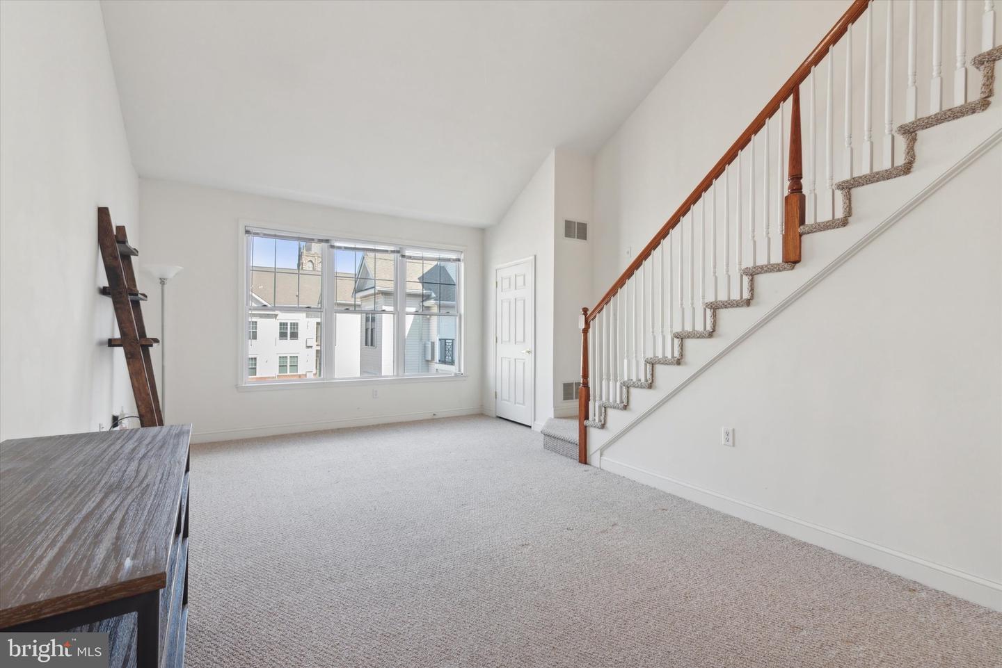 200 W Elm St #1424