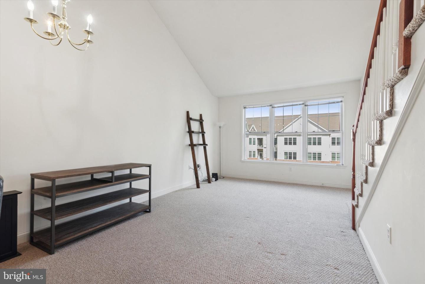200 W Elm St #1424