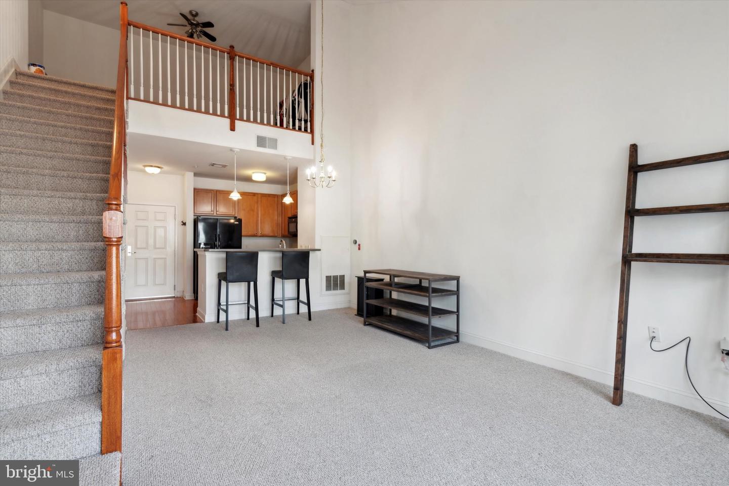 200 W Elm St #1424