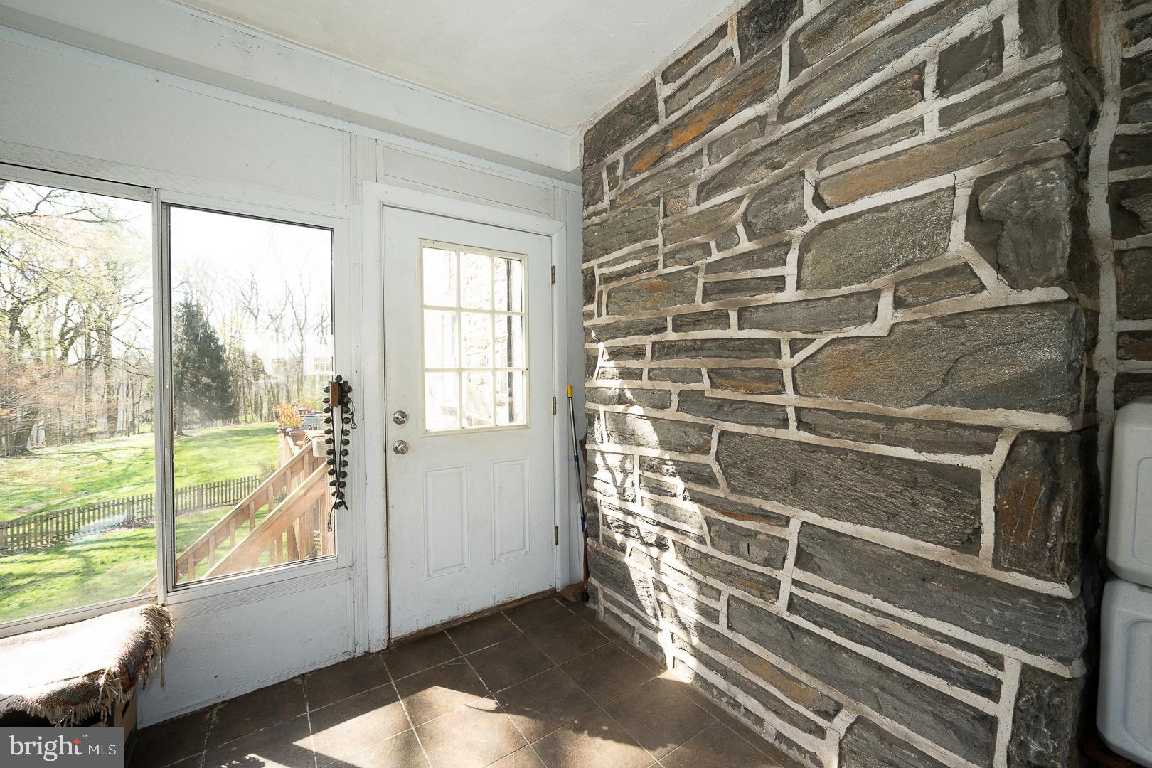 24 Marywatersford Rd