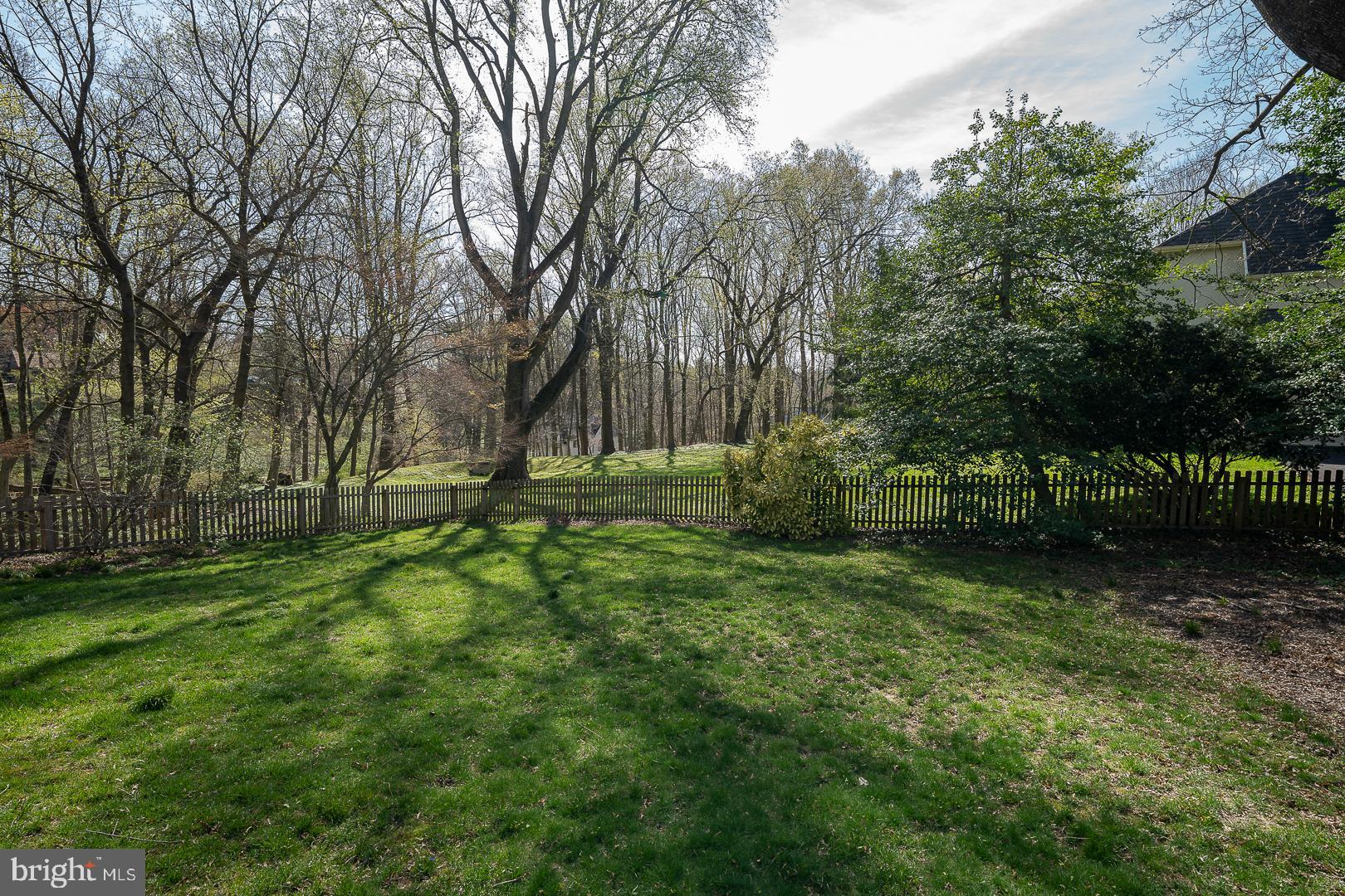 24 Marywatersford Rd