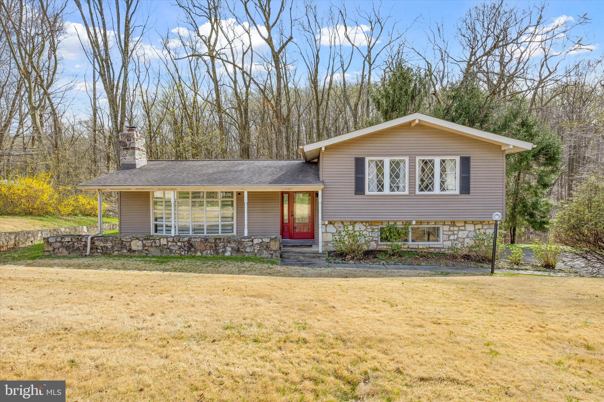 910 Longview Rd