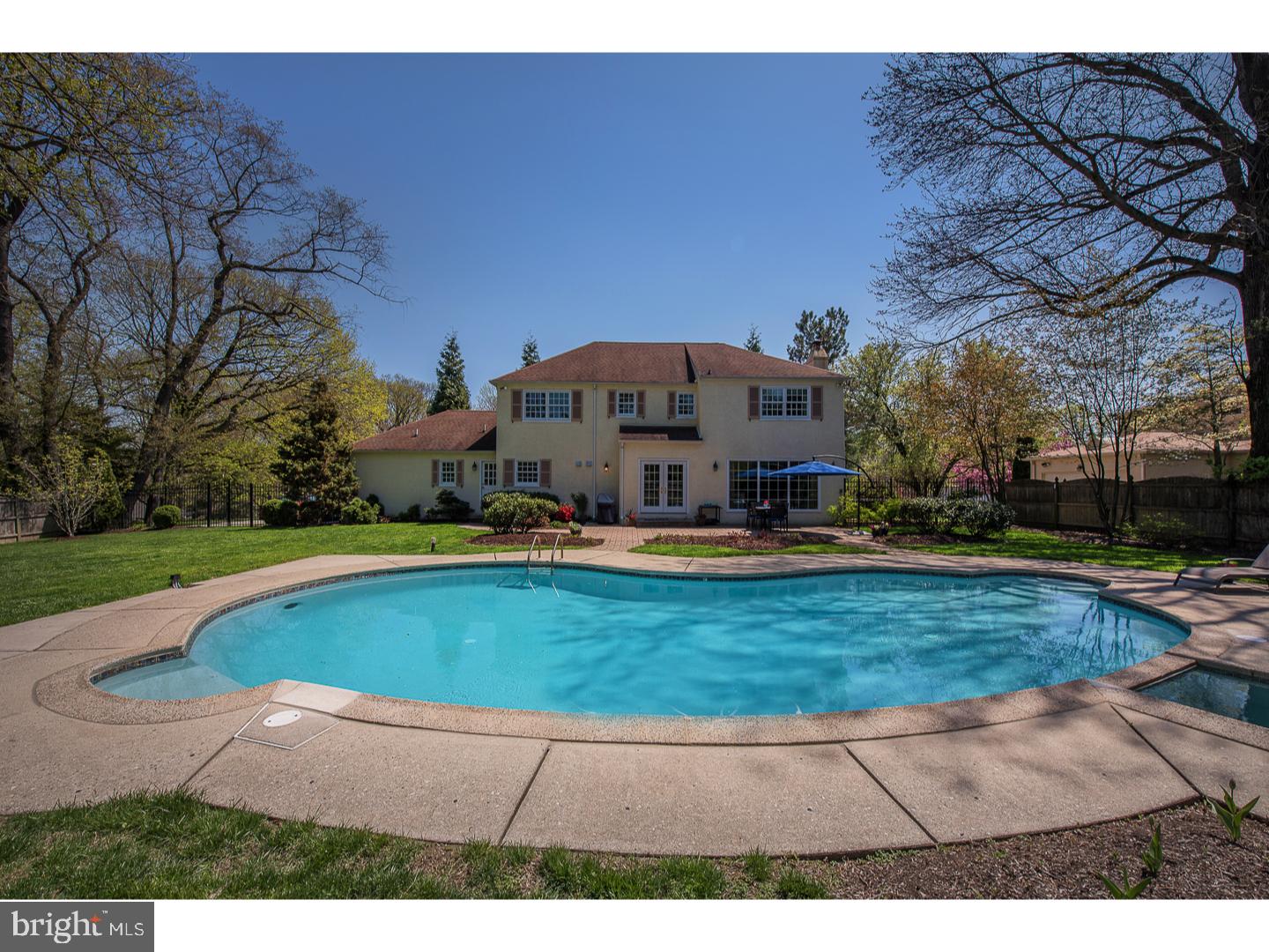 1320 Bobarn Dr