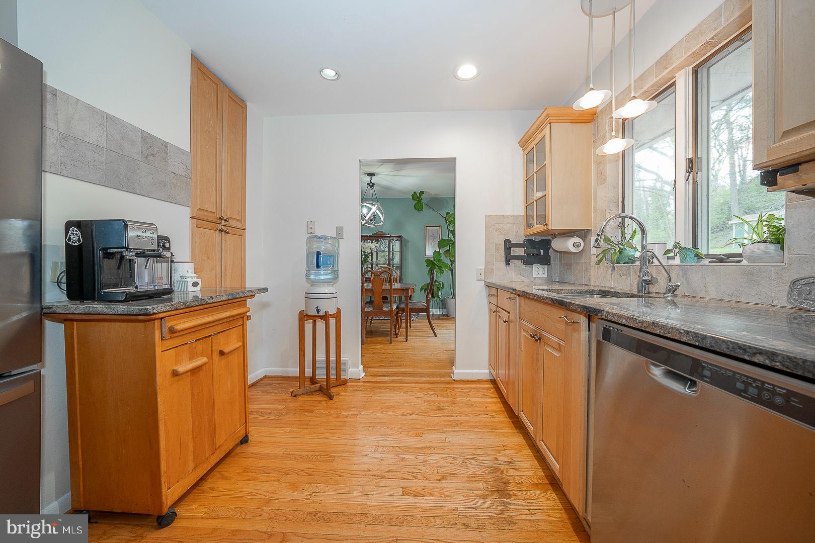 637 Green Briar Rd