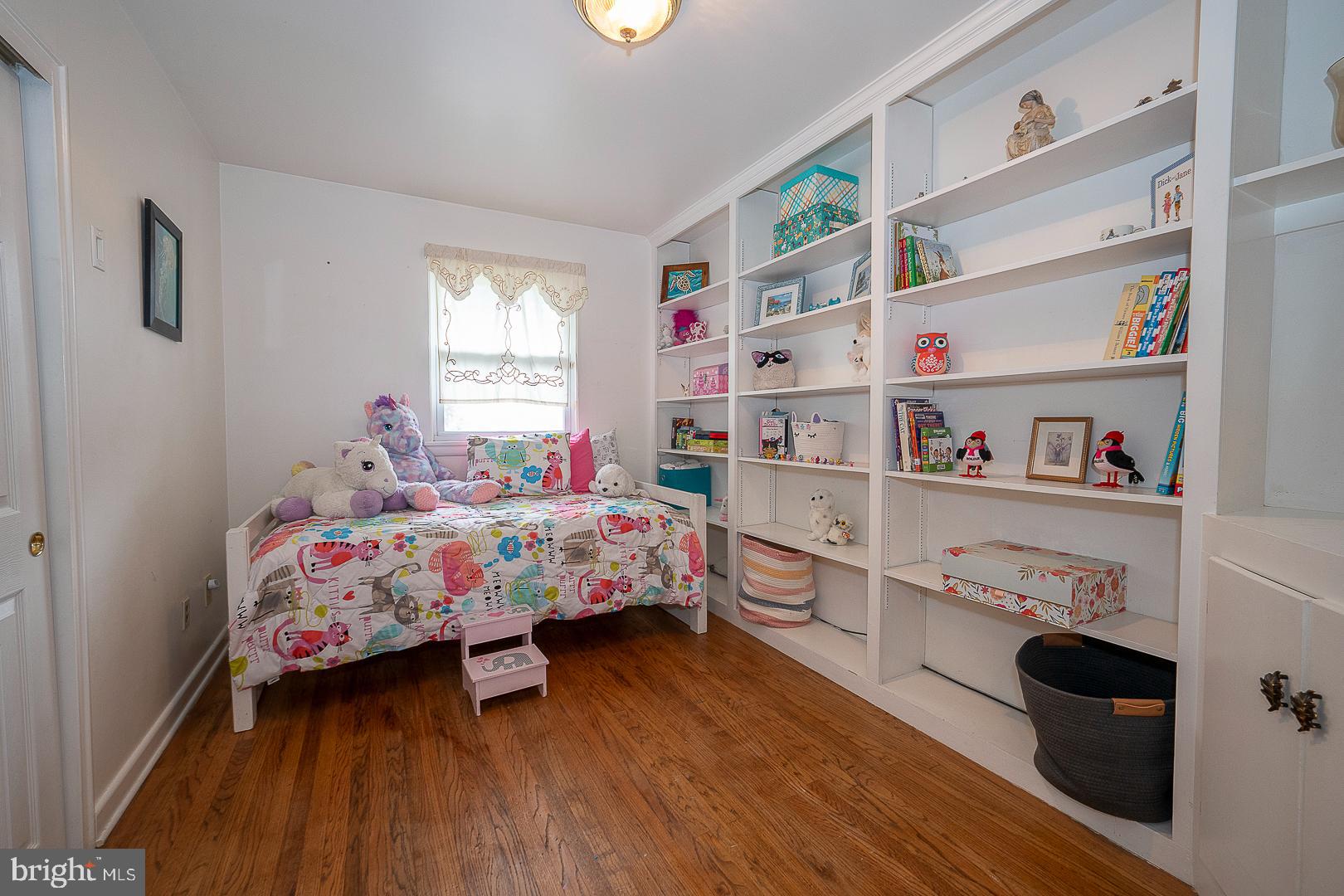 637 Green Briar Rd