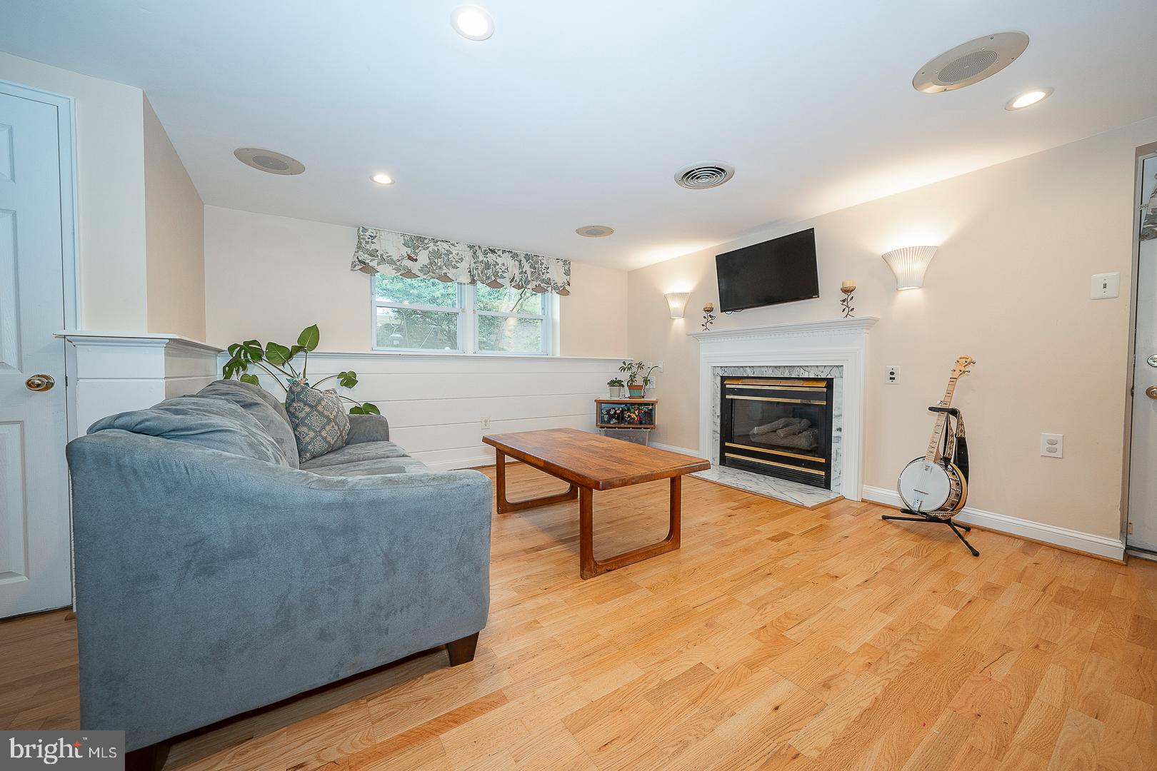 637 Green Briar Rd
