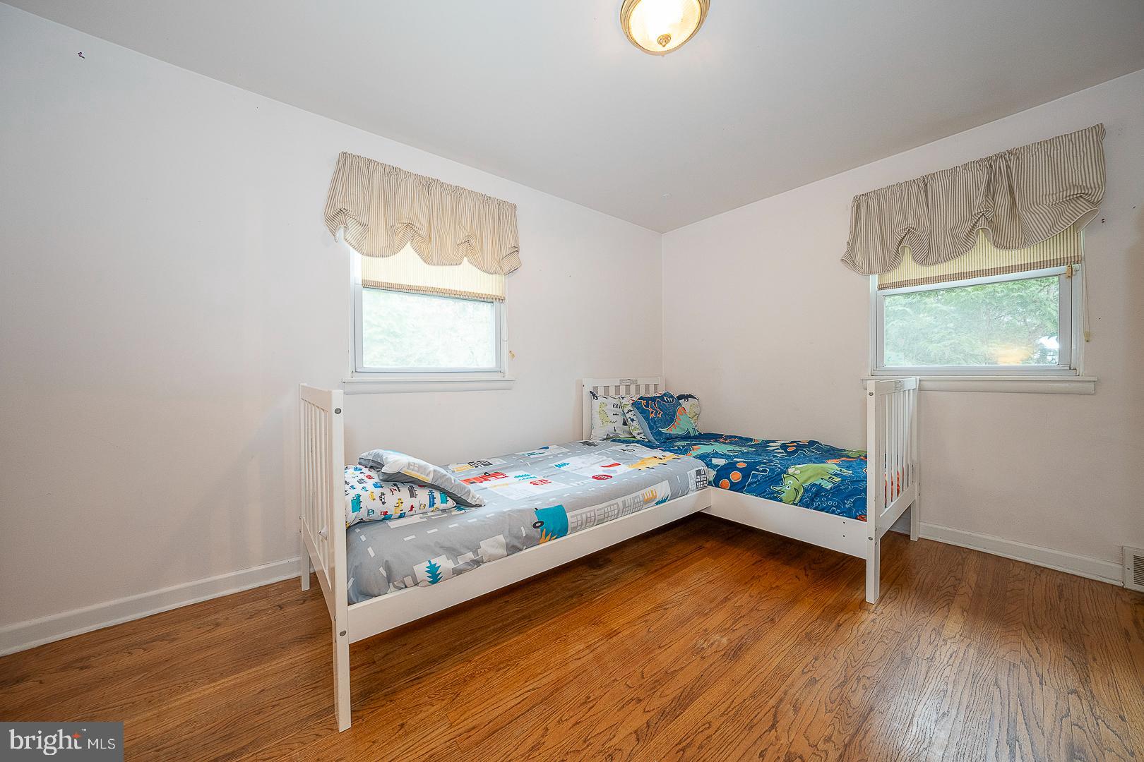 637 Green Briar Rd
