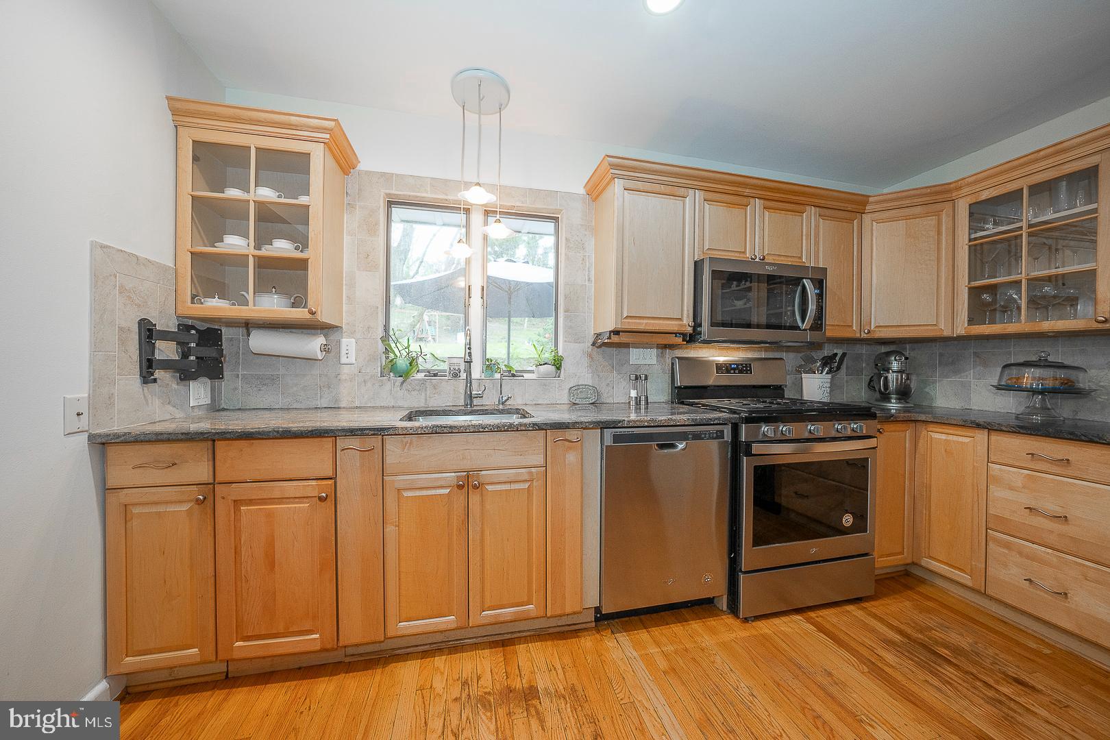 637 Green Briar Rd