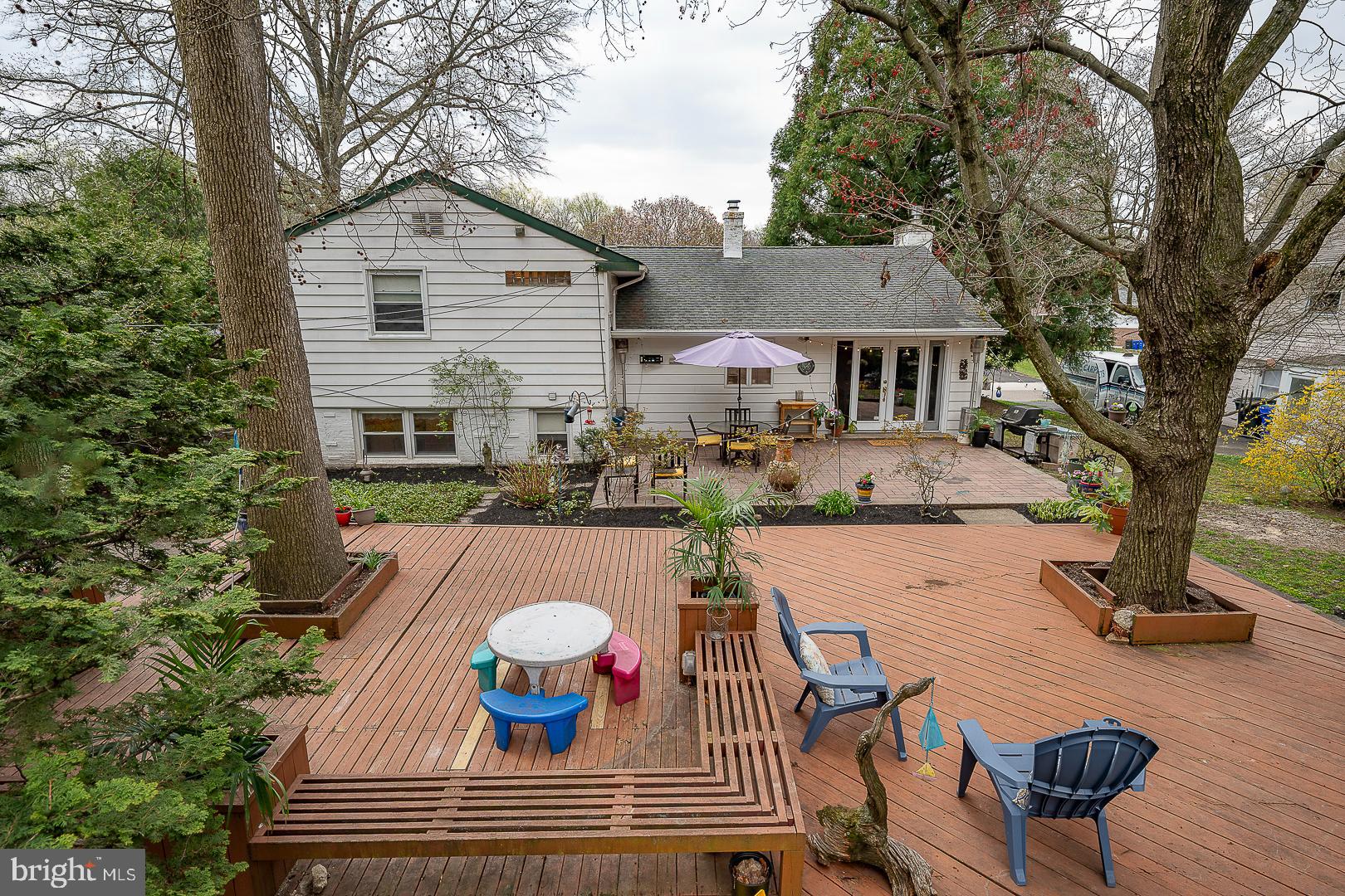 637 Green Briar Rd