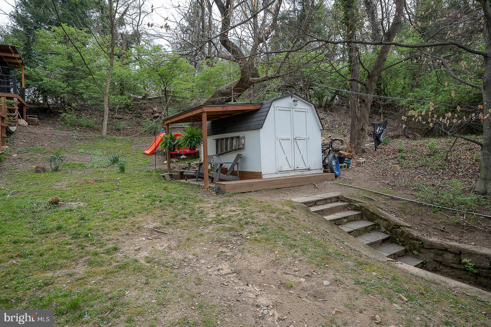 637 Green Briar Rd