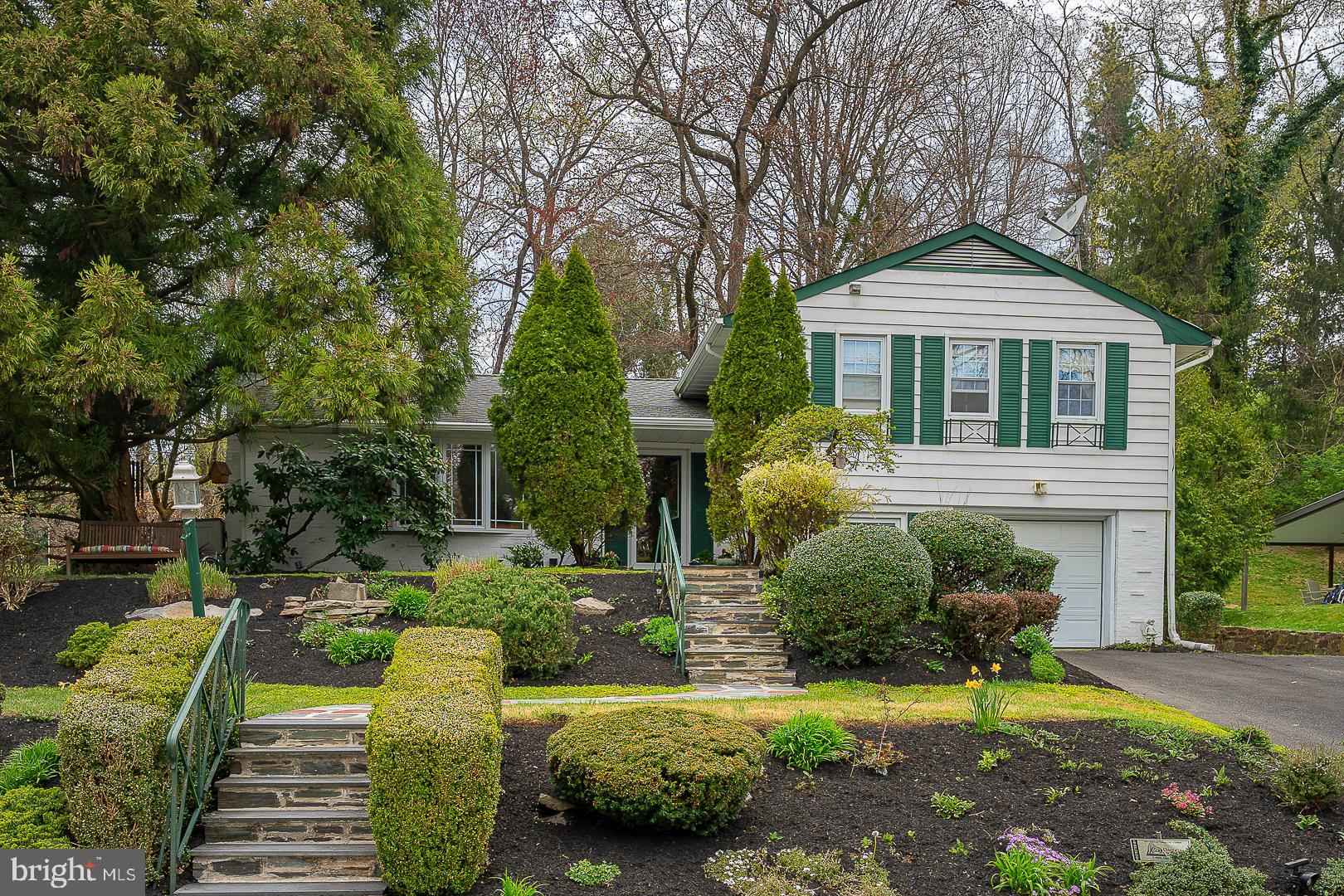 637 Green Briar Rd