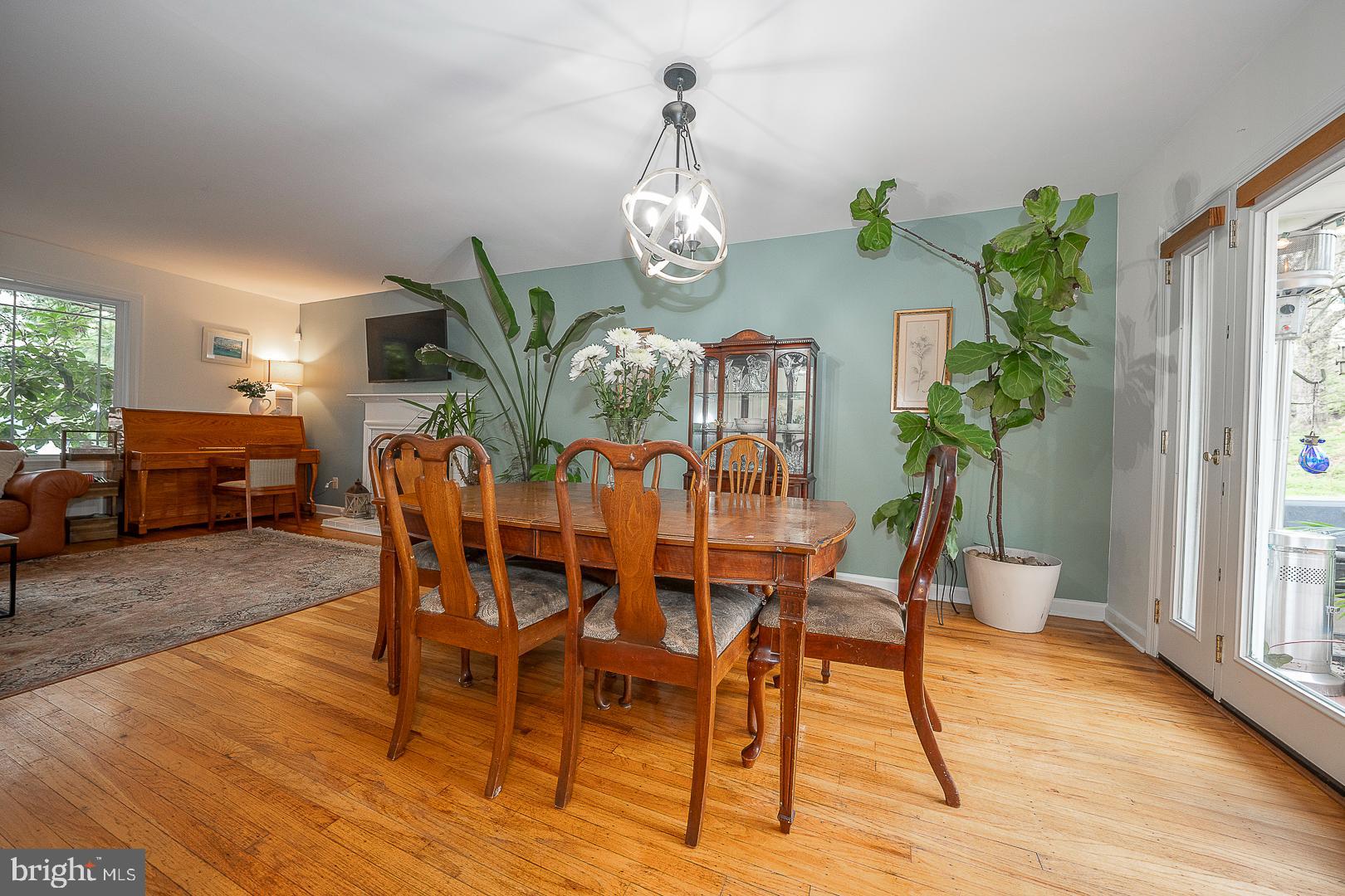 637 Green Briar Rd