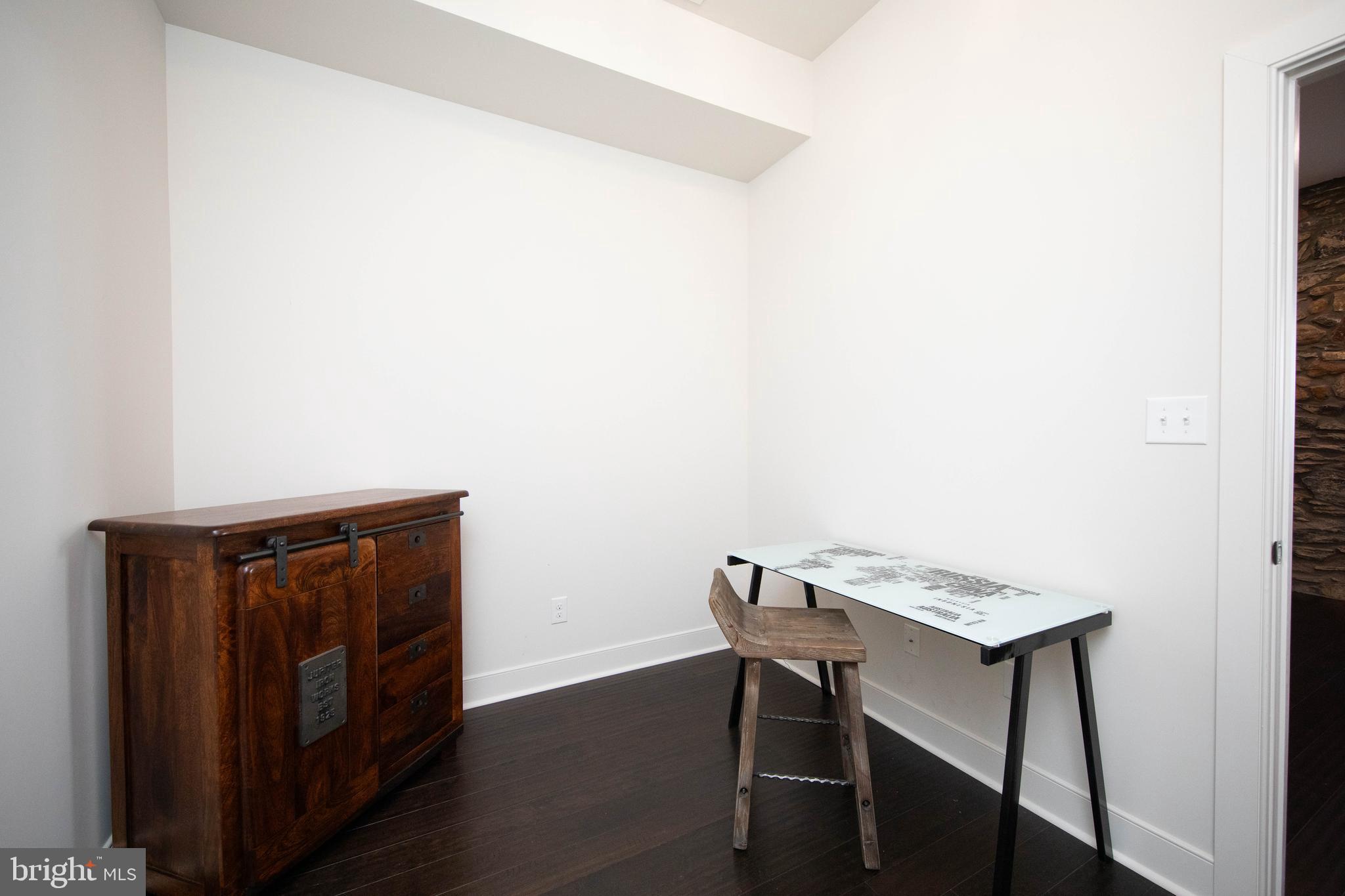 304 E Hector St #2
