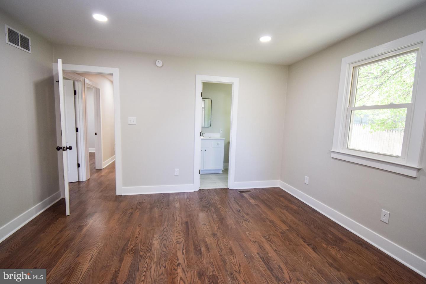 654 Brooke Rd