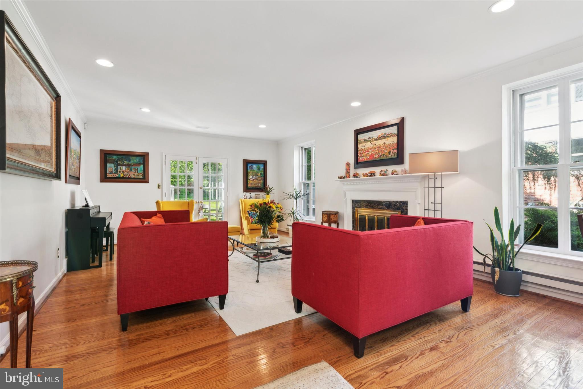 720 BRYN MAWR AVE