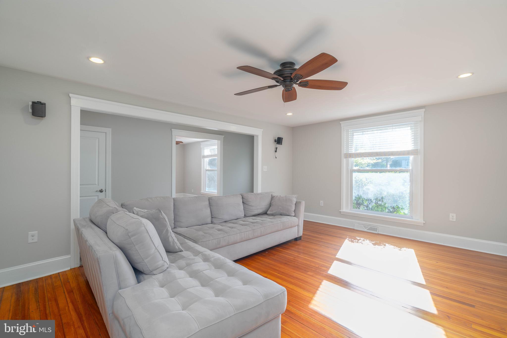 629 Bellaire Ave