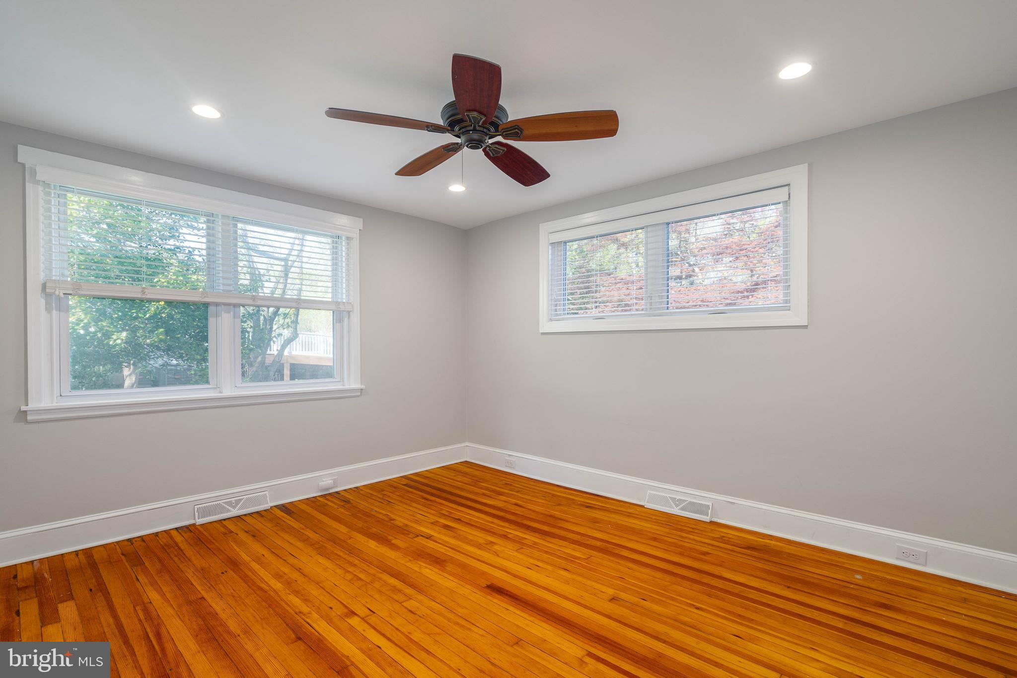 629 Bellaire Ave
