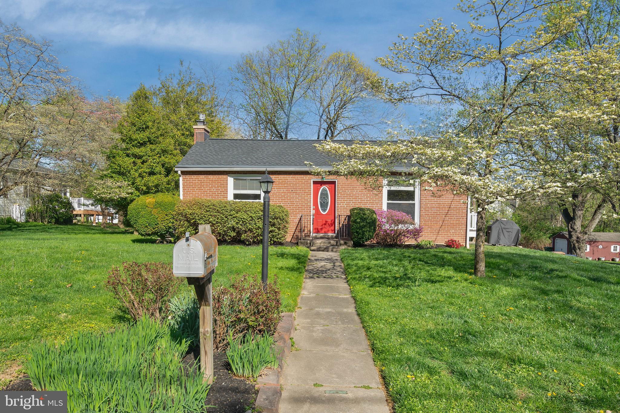 629 Bellaire Ave