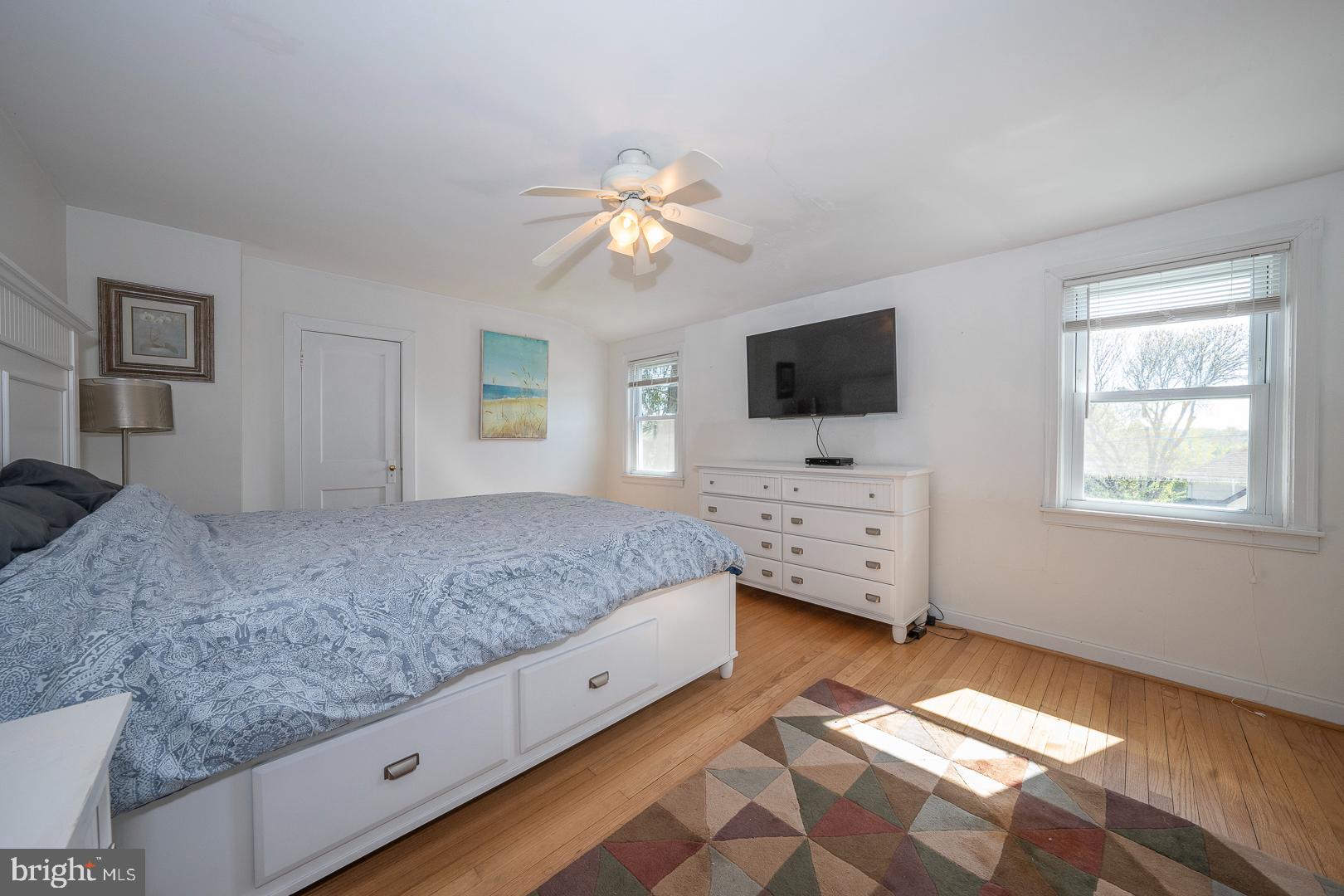 10 Price St