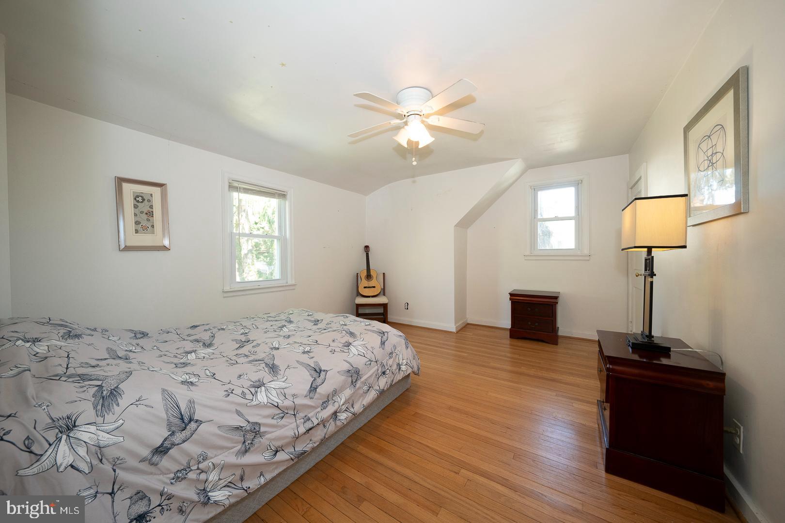 10 Price St