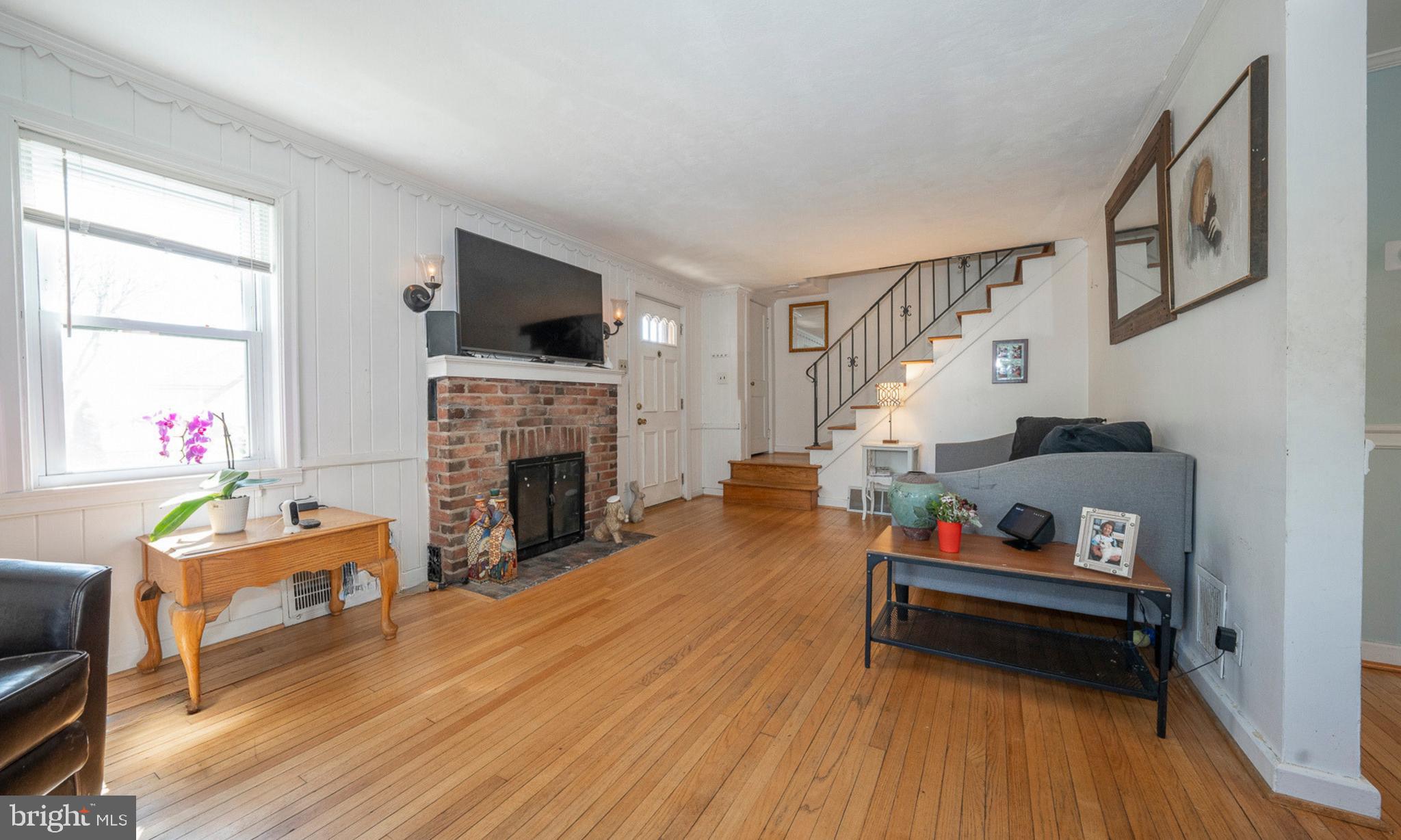 10 Price St