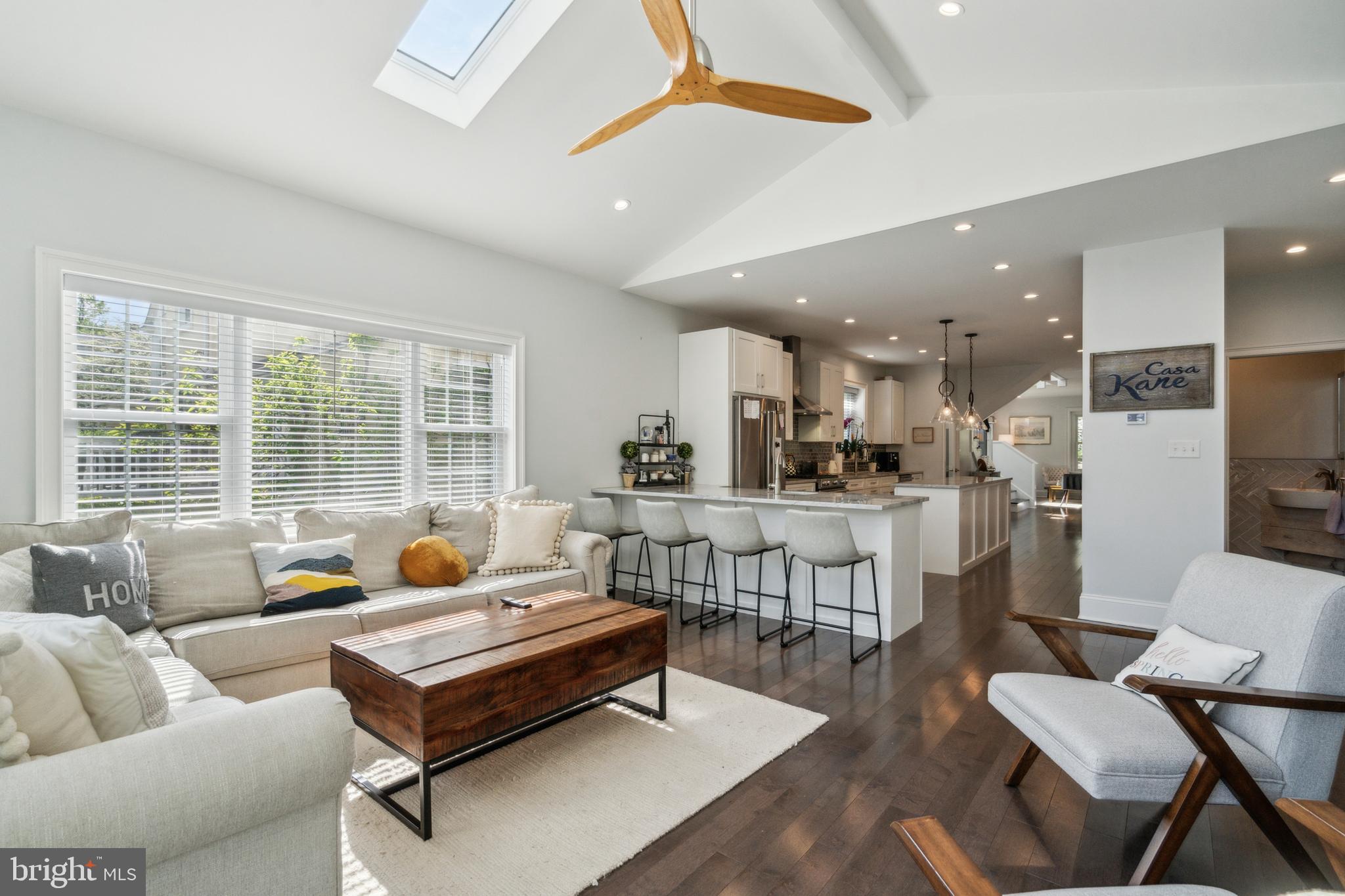 720 S Highland Ave