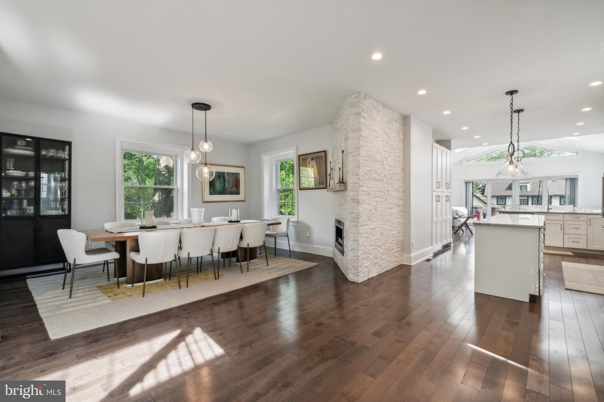 720 S Highland Ave