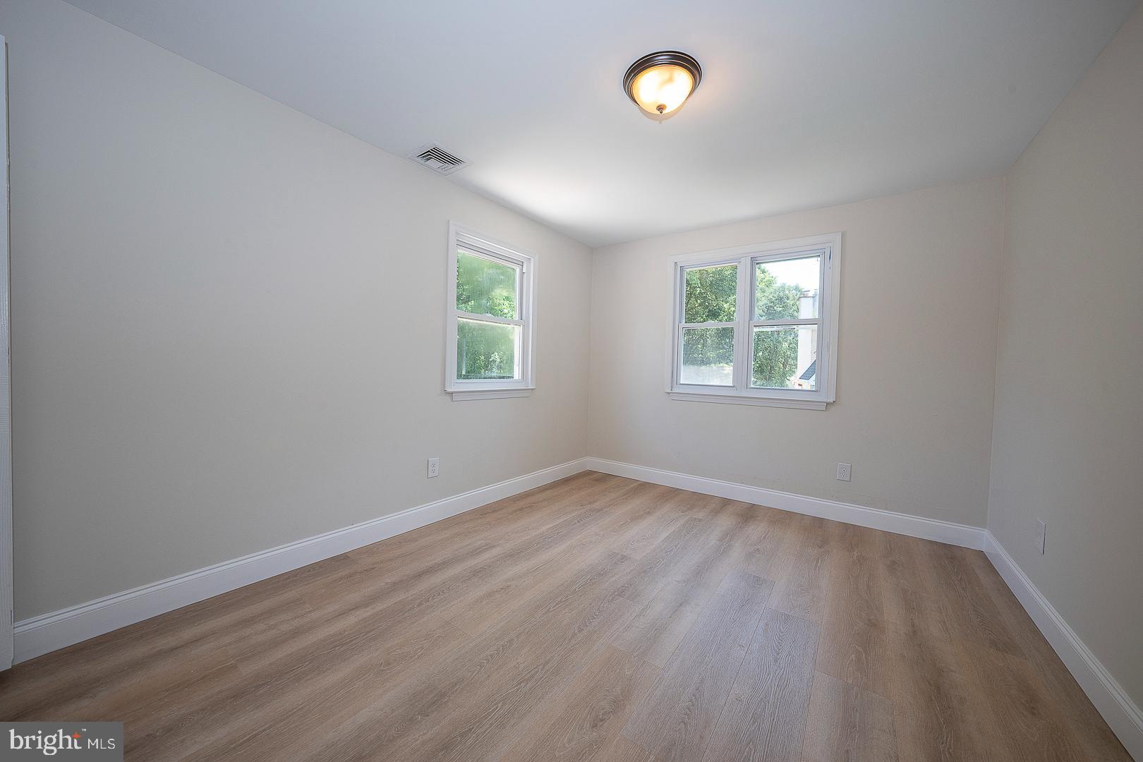 2129 Barnwood Cir