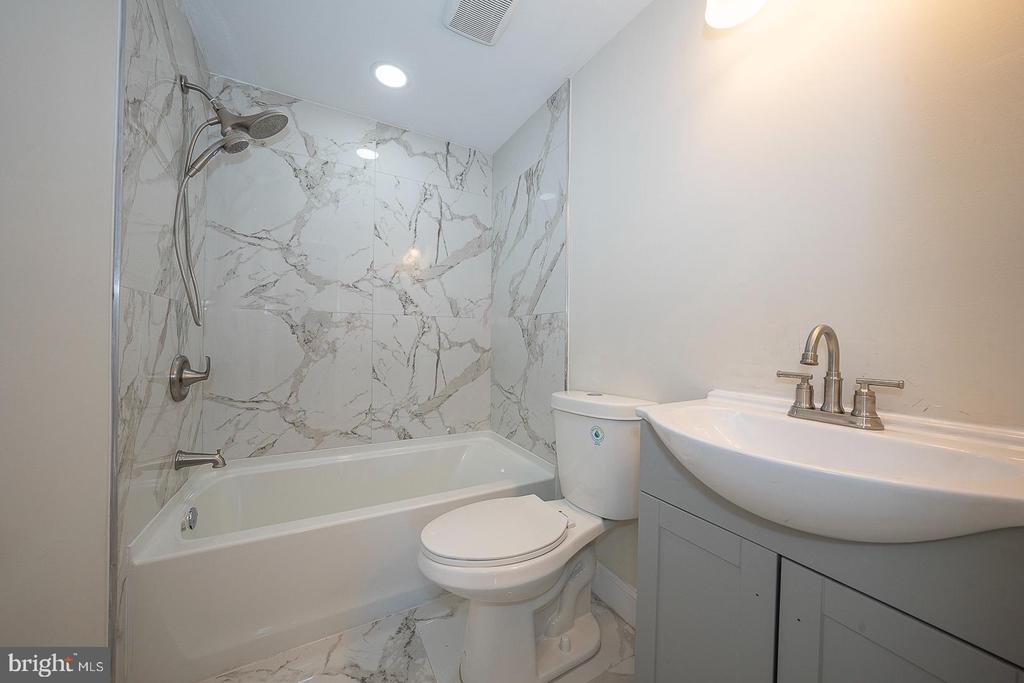 2129 Barnwood Cir