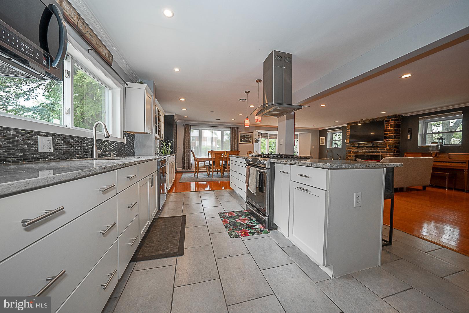 104 Overbrook Pkwy