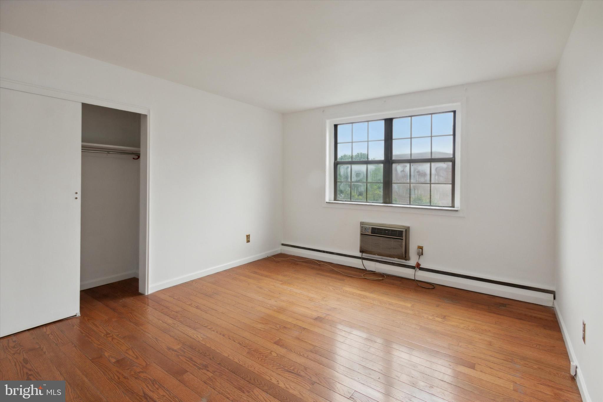 383 Lakeside Rd #308