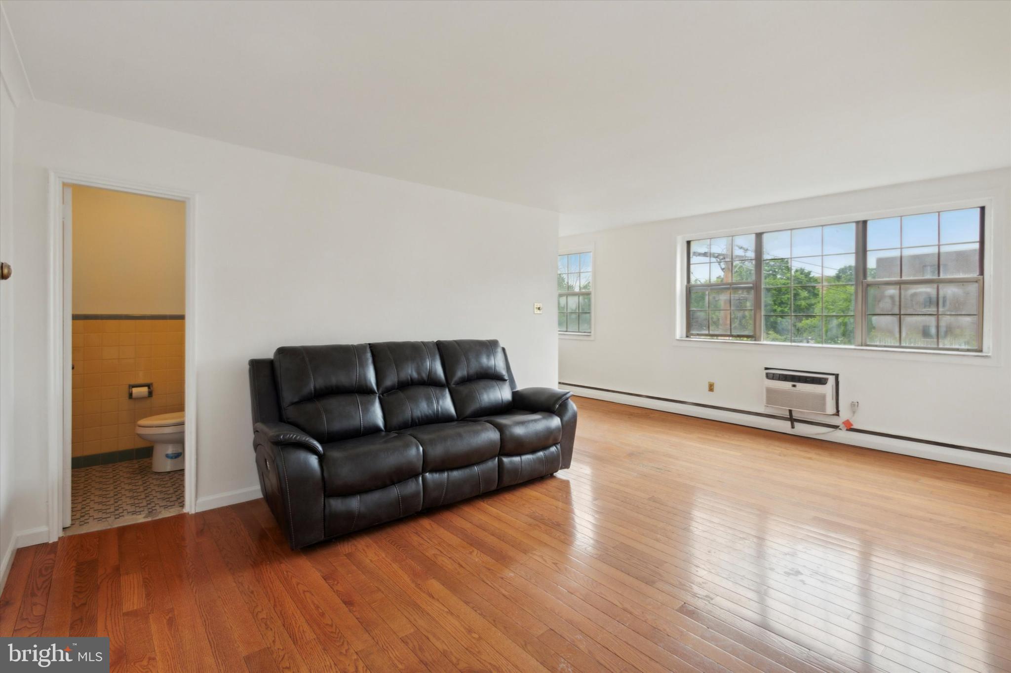 383 Lakeside Rd #308