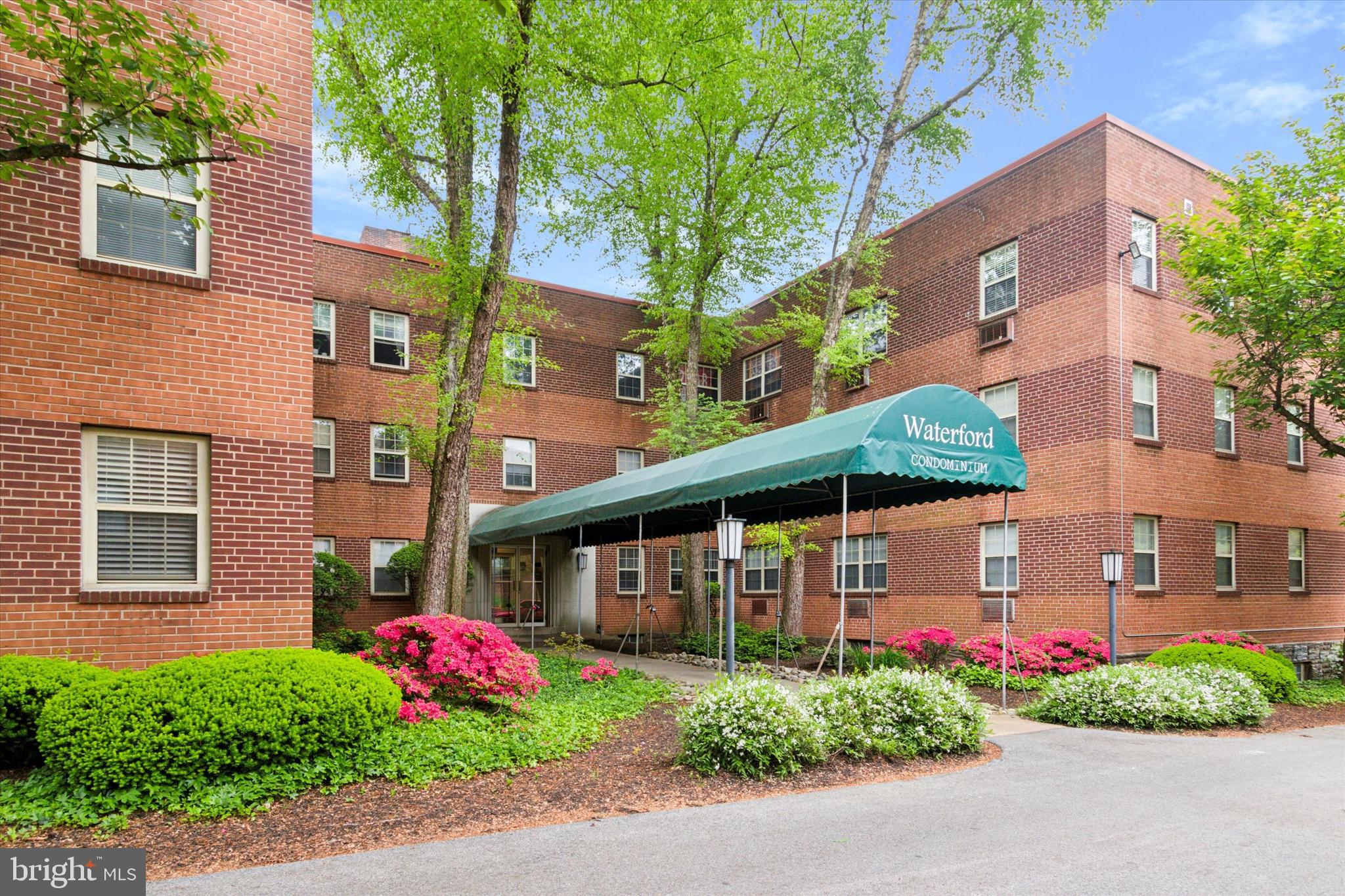 383 Lakeside Rd #308