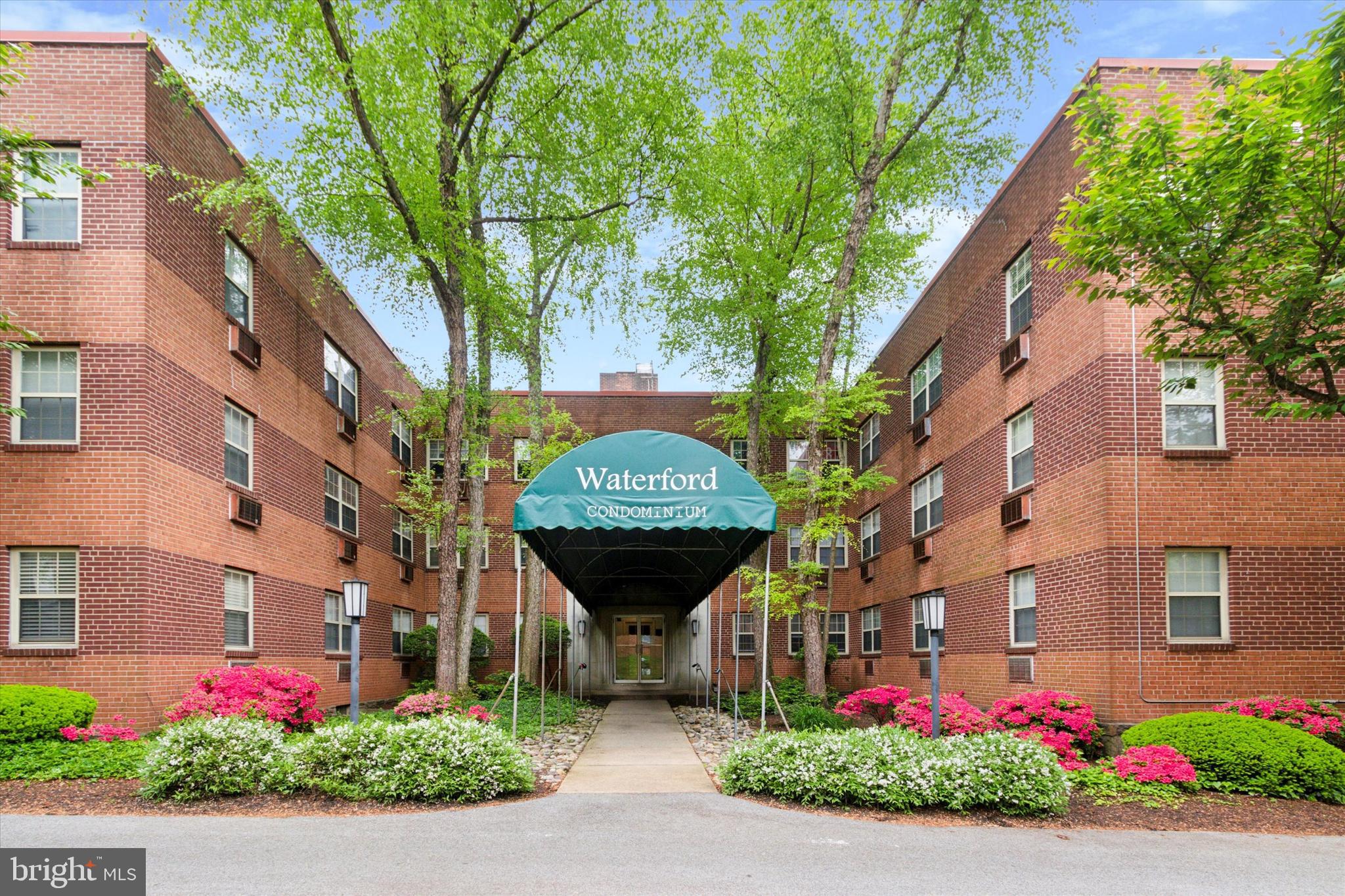 383 Lakeside Rd #308