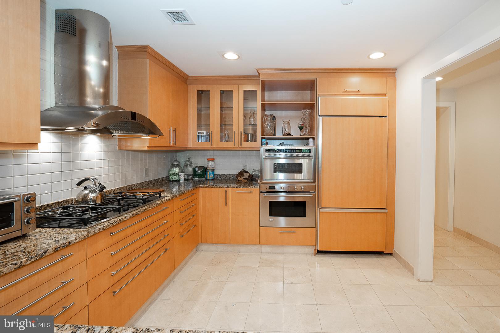 190 PRESIDENTIAL BLVD #507