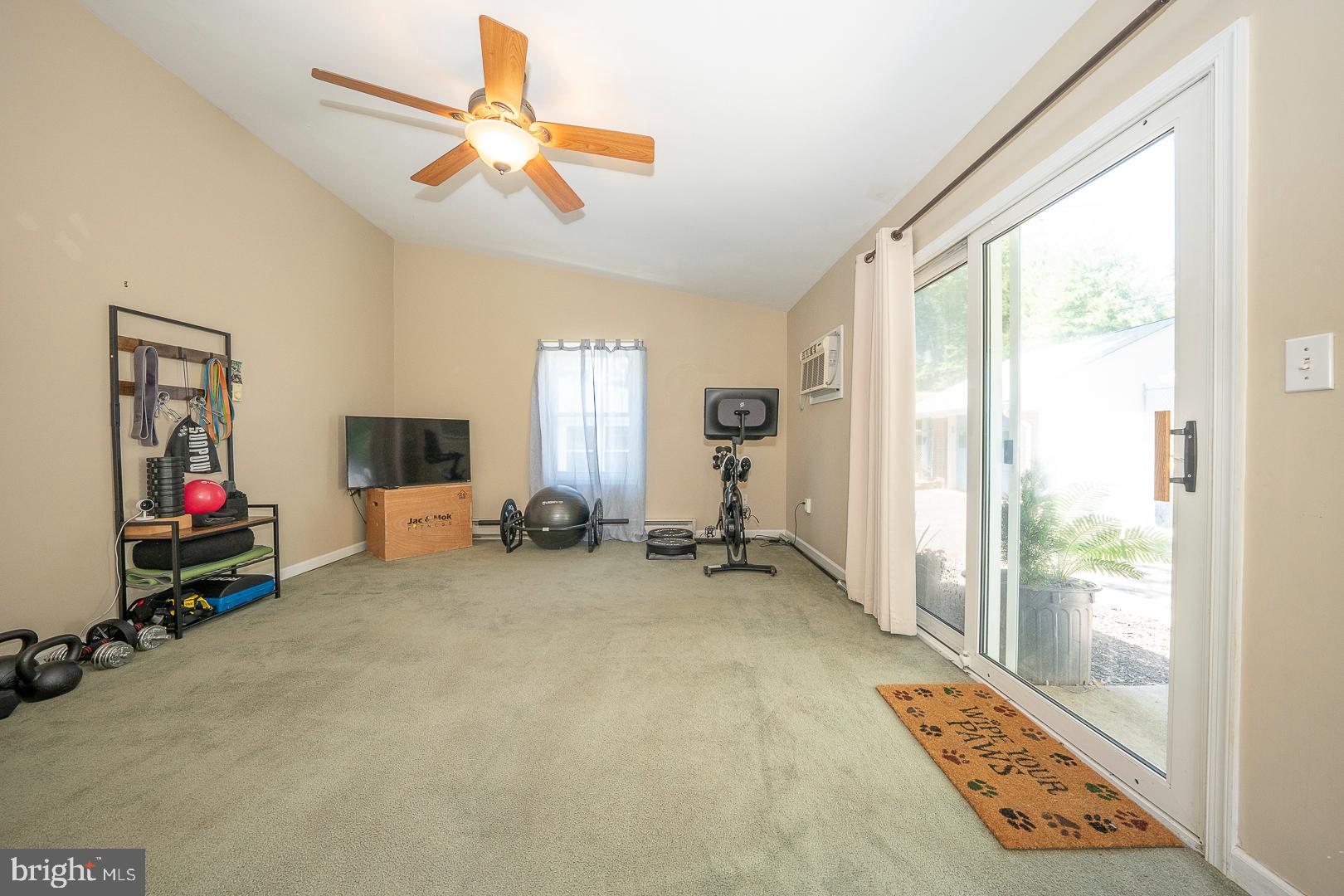 515 Quigley Ave