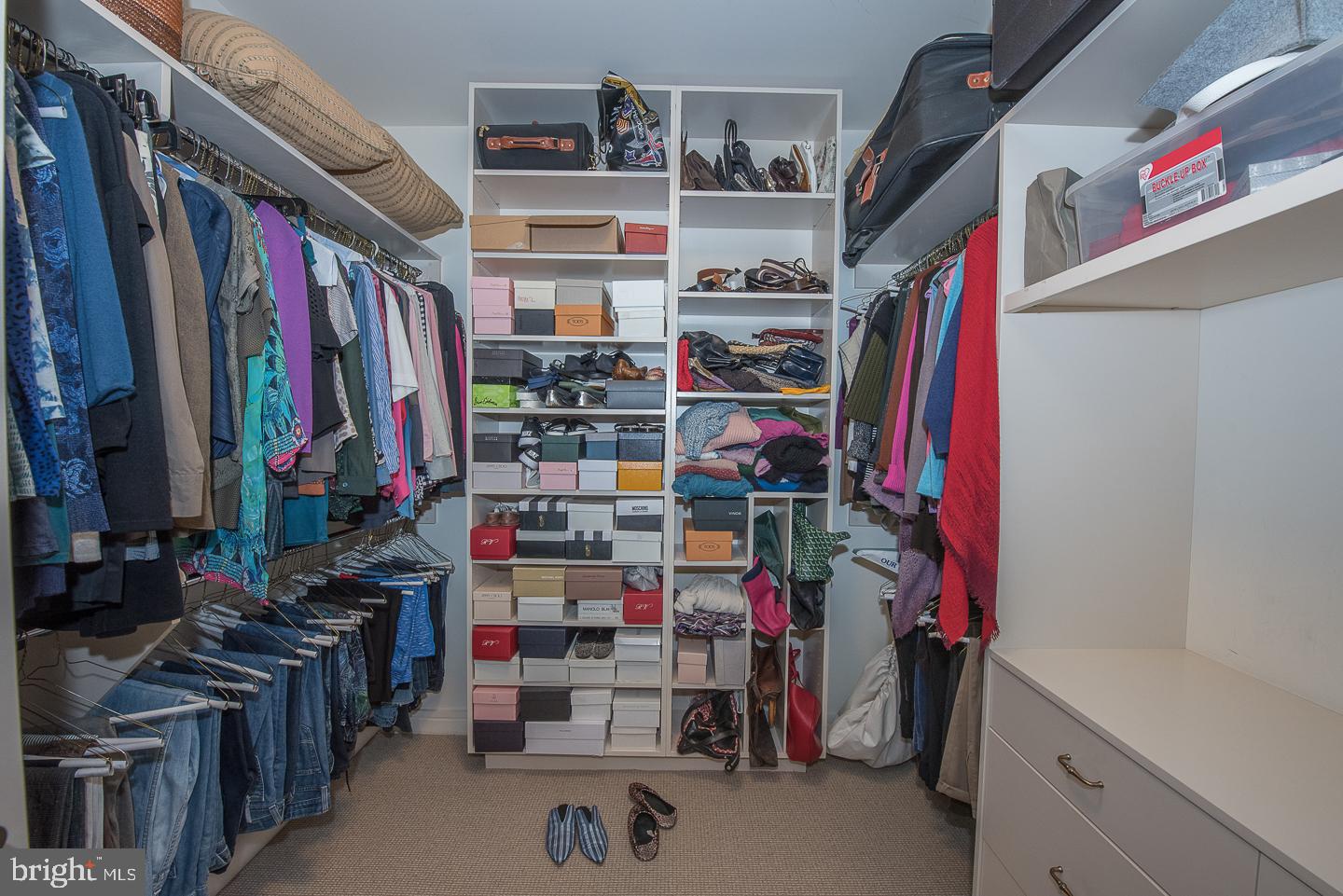 190 Presidential Blvd #415