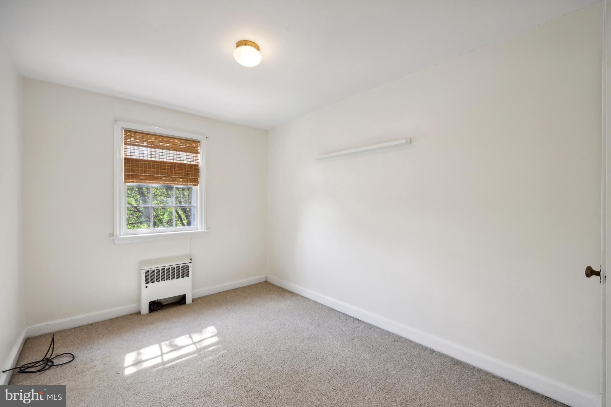14 ROCK GLEN RD #2