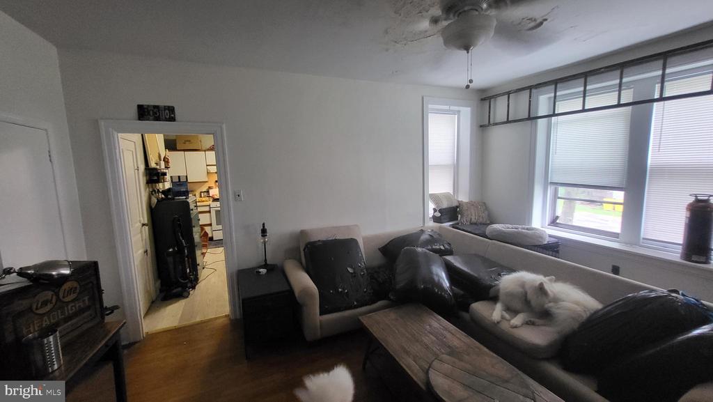 121 Walnut Ave