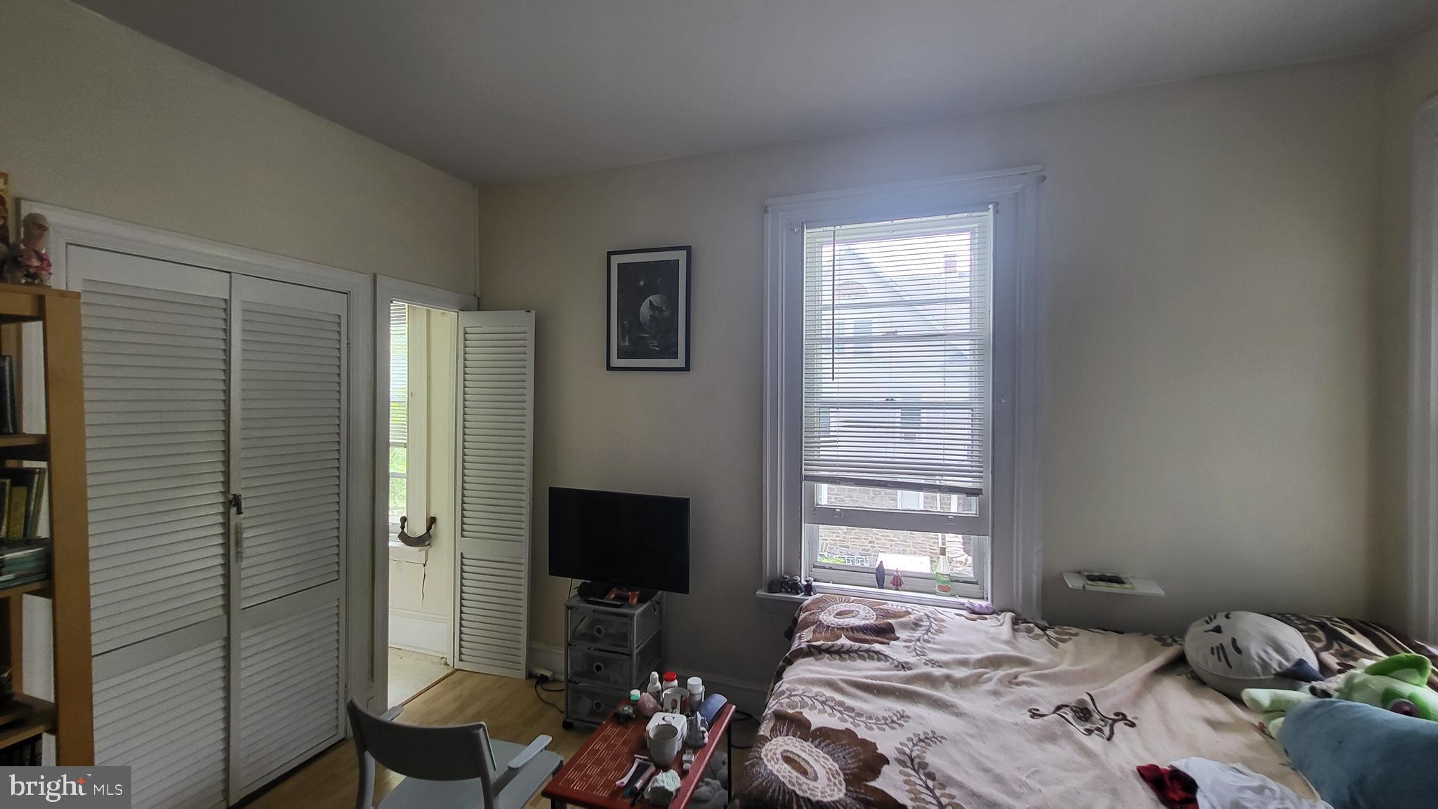 121 Walnut Ave