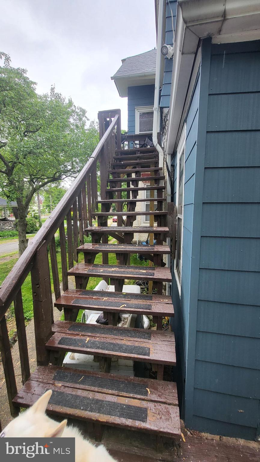 121 Walnut Ave