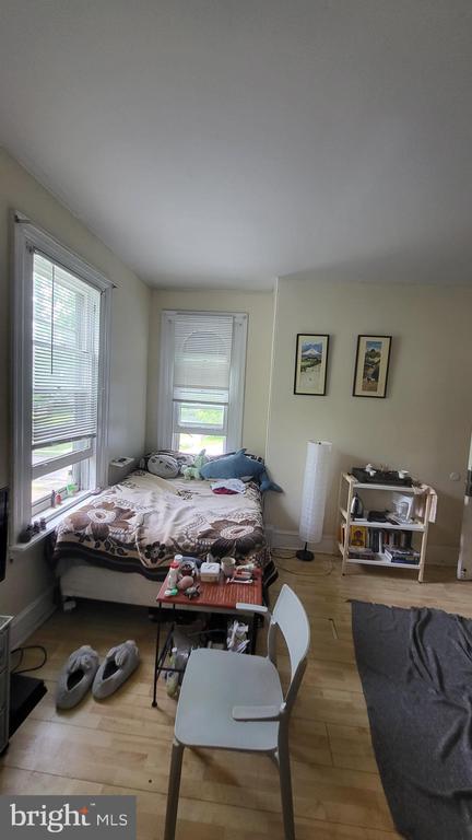 121 Walnut Ave