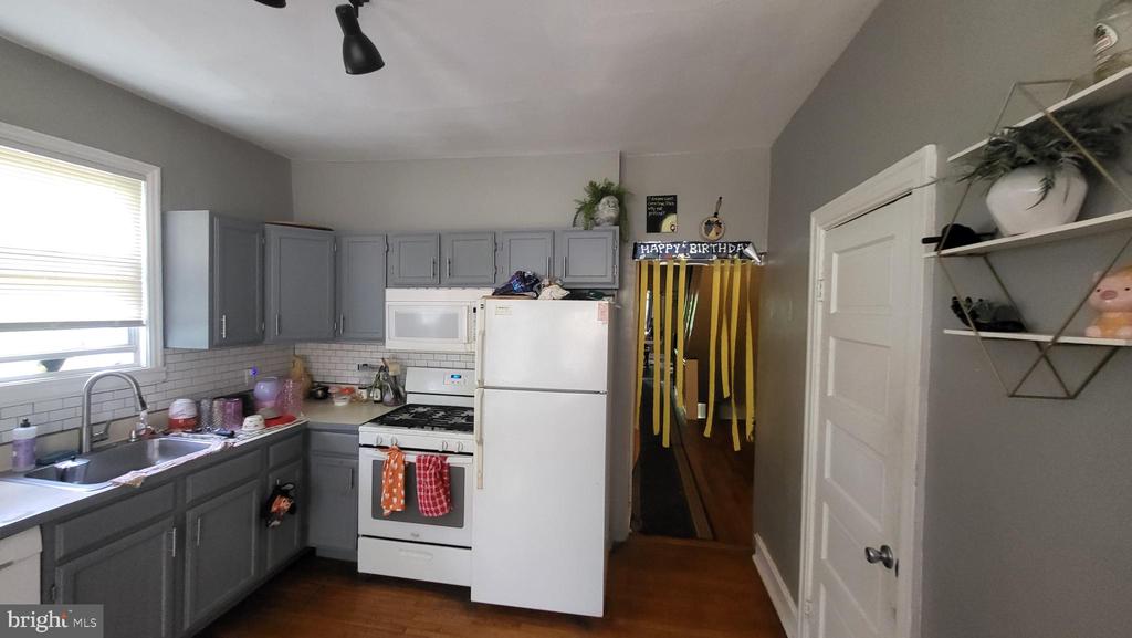 121 Walnut Ave