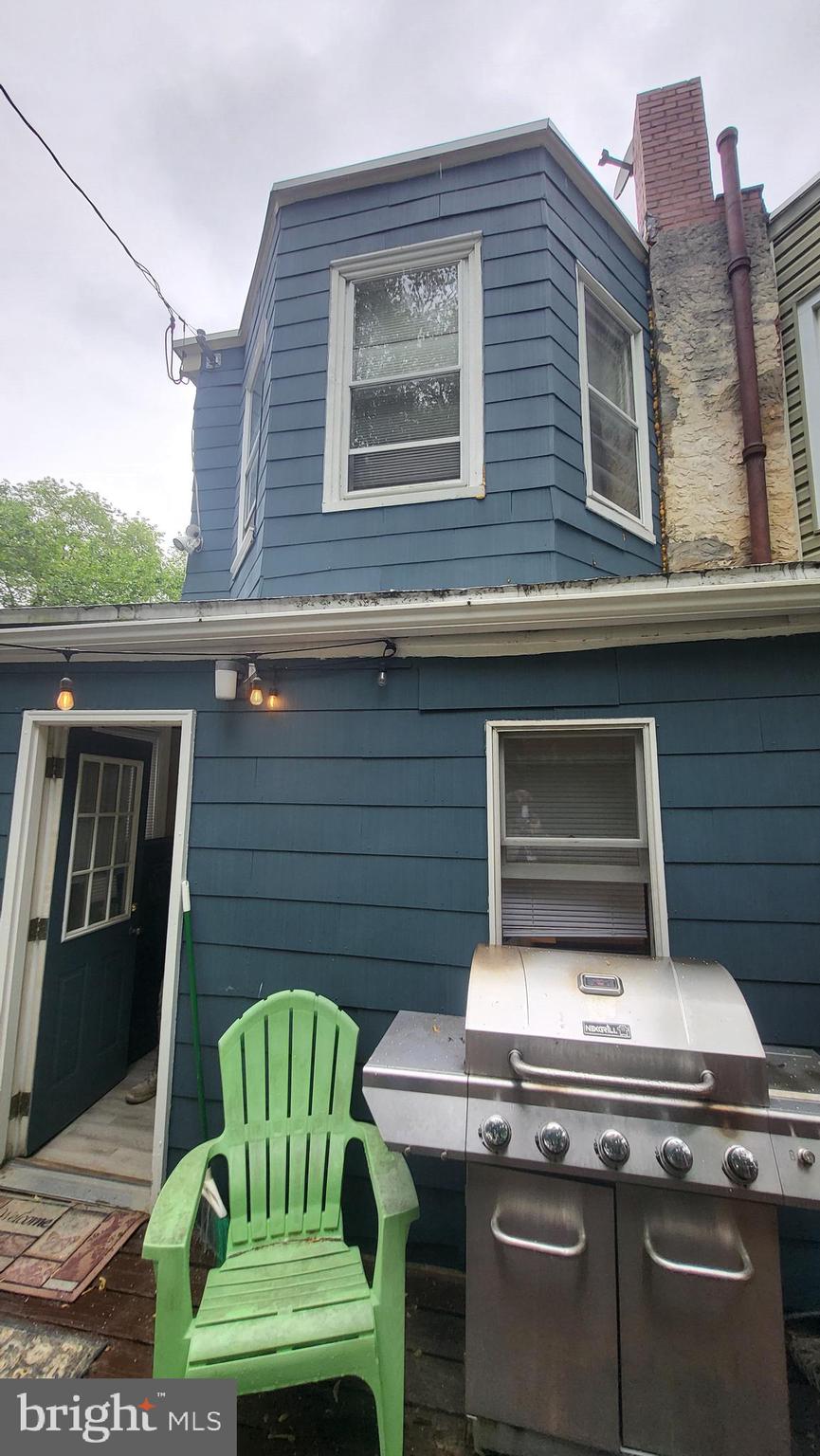 121 Walnut Ave