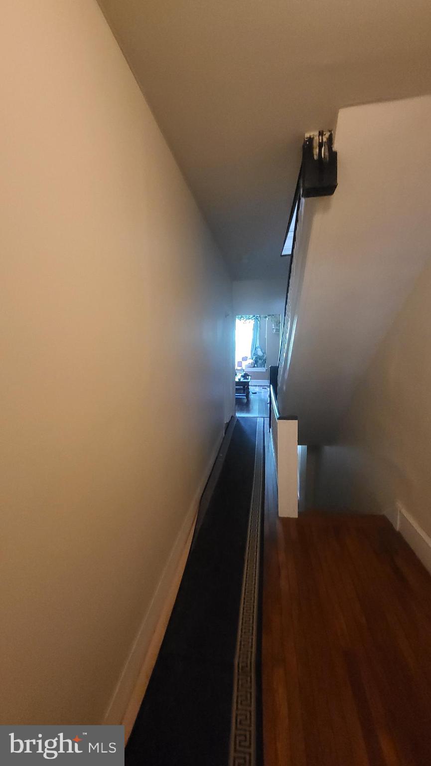 121 Walnut Ave