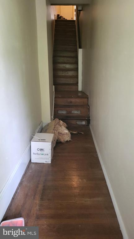 121 Walnut Ave