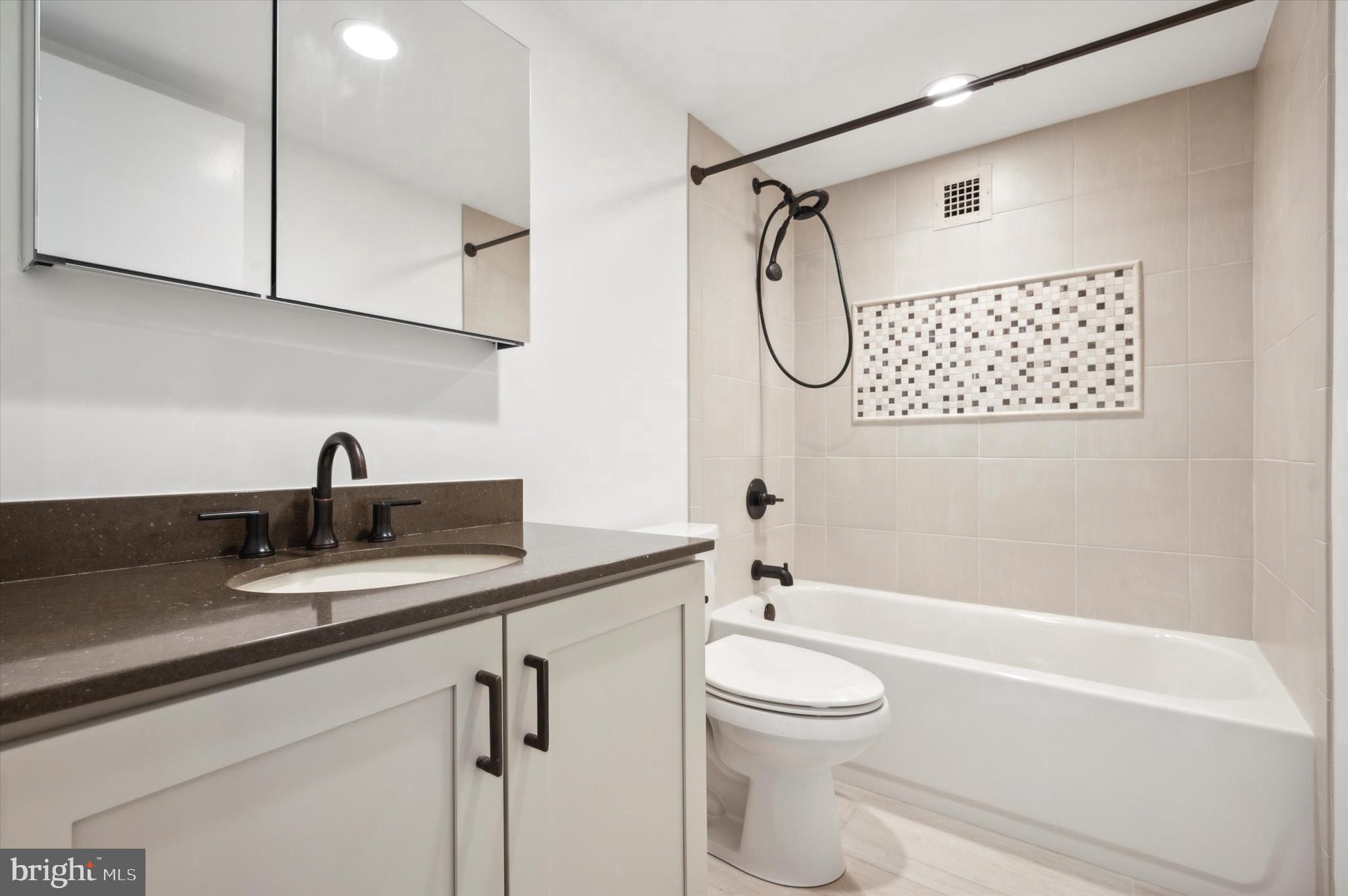 1001 City Ave #Ec610